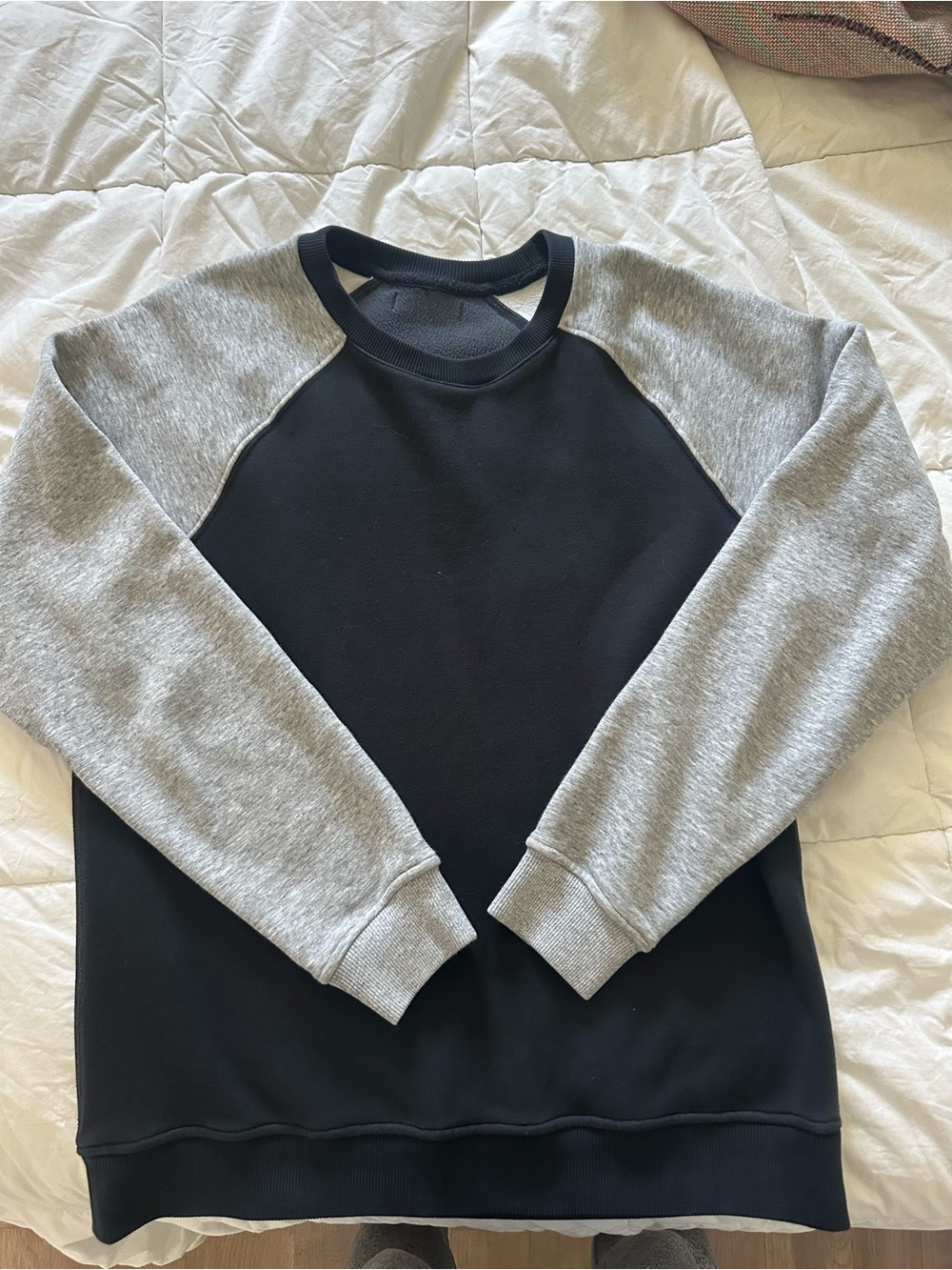 Fabletics Black & Gray Raglan Sweatshirt